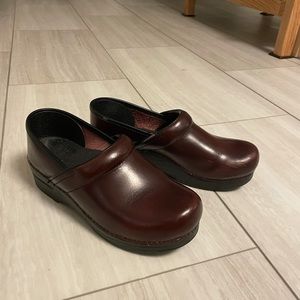 Burgundy Dansko clogs